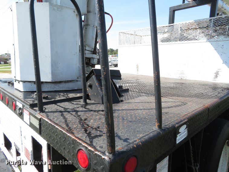 image for item FP9398 2005 International 4300  forestry bucket truck