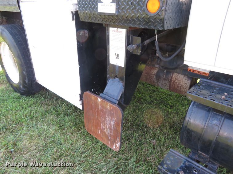 image for item FP9398 2005 International 4300  forestry bucket truck