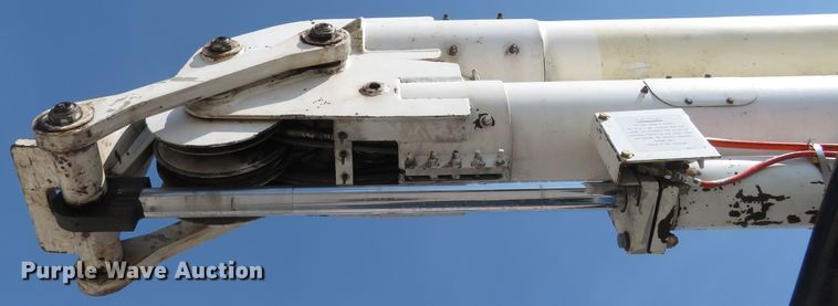 image for item FP9398 2005 International 4300  forestry bucket truck