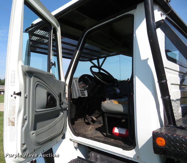 image for item FP9398 2005 International 4300  forestry bucket truck