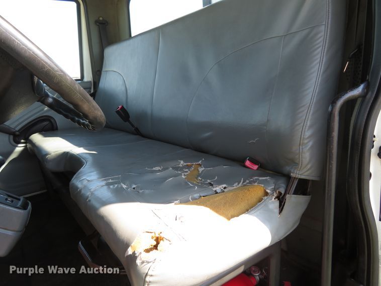 image for item FP9398 2005 International 4300  forestry bucket truck