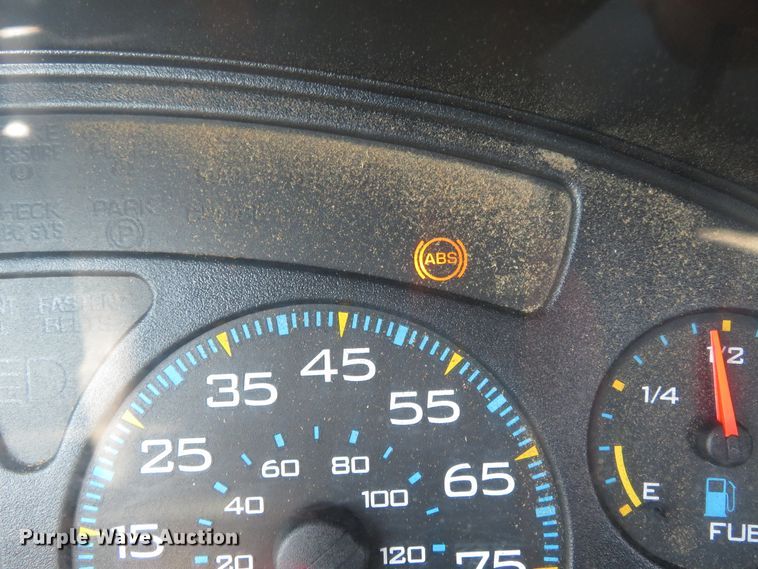 image for item FP9398 2005 International 4300  forestry bucket truck