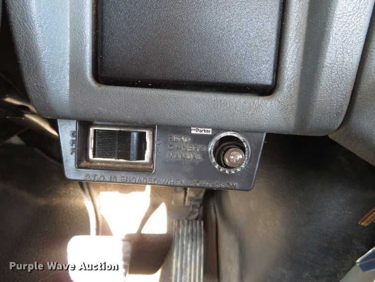 image for item FP9398 2005 International 4300  forestry bucket truck