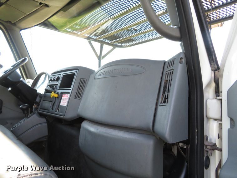 image for item FP9398 2005 International 4300  forestry bucket truck