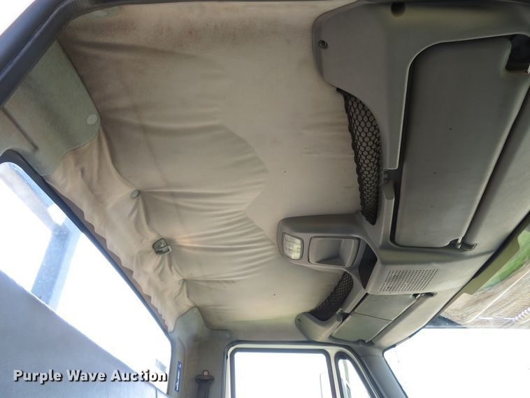 image for item FP9398 2005 International 4300  forestry bucket truck