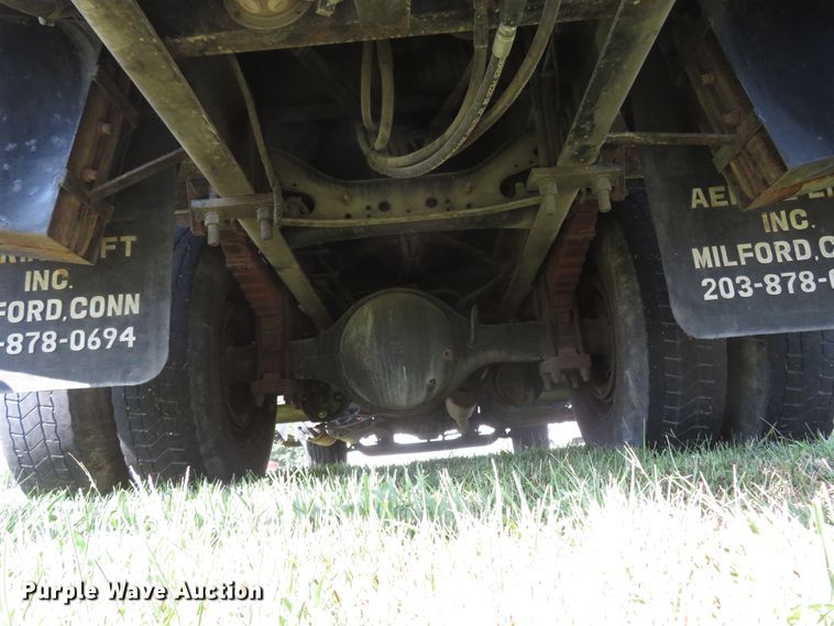 image for item FP9398 2005 International 4300  forestry bucket truck