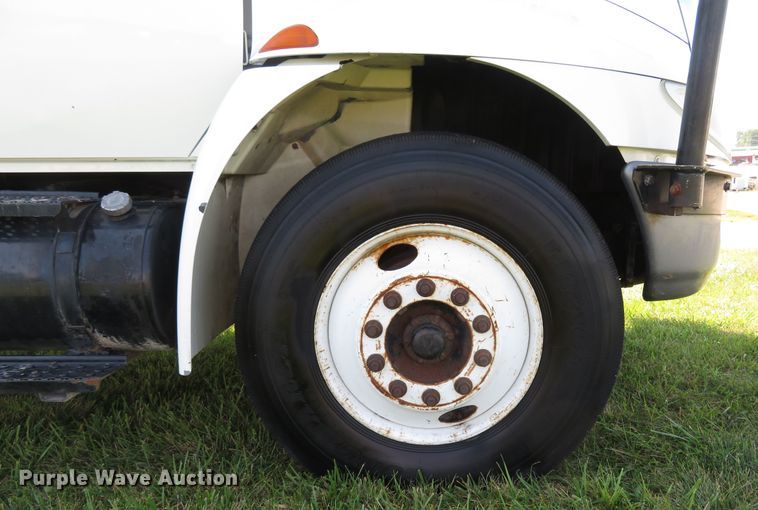 image for item FP9398 2005 International 4300  forestry bucket truck