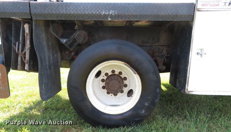 image for item FP9398 2005 International 4300  forestry bucket truck