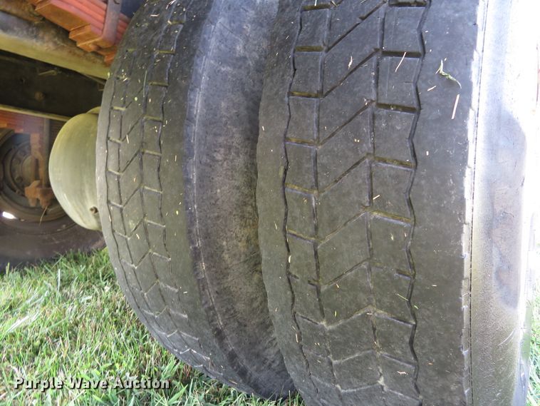 image for item FP9398 2005 International 4300  forestry bucket truck