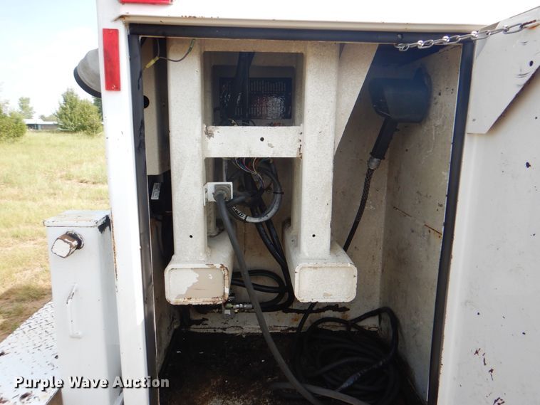 image for item HT9405 2008 Ford F550 Super Duty XL  utility / service truck