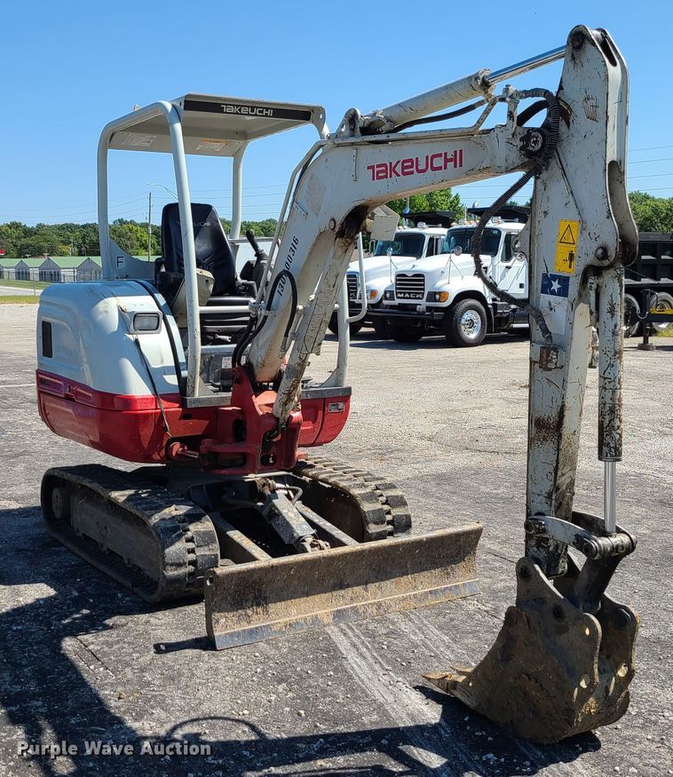 image for item IC9965 2015 Takeuchi TB230  mini excavator