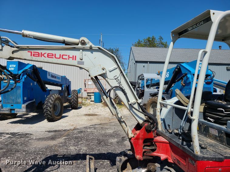 image for item IC9965 2015 Takeuchi TB230  mini excavator