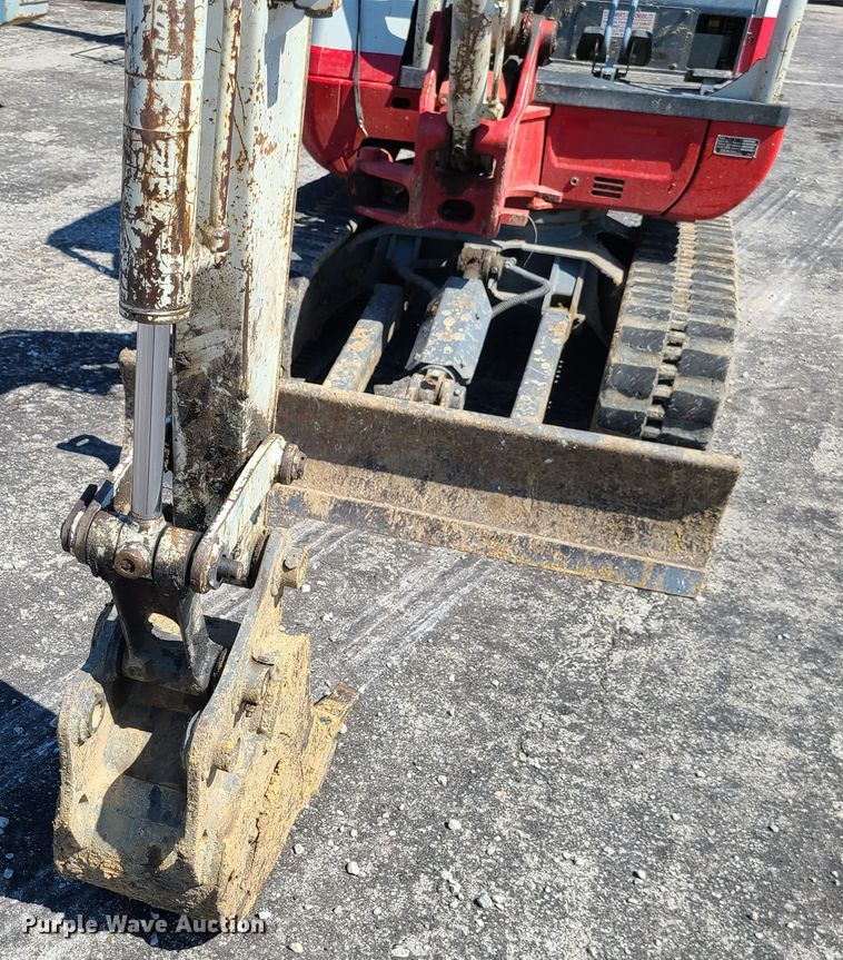 image for item IC9965 2015 Takeuchi TB230  mini excavator