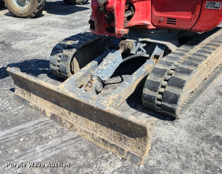 image for item IC9965 2015 Takeuchi TB230  mini excavator