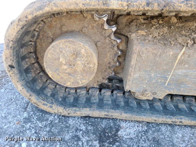 image for item IC9965 2015 Takeuchi TB230  mini excavator