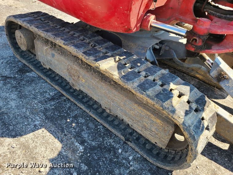 image for item IC9965 2015 Takeuchi TB230  mini excavator