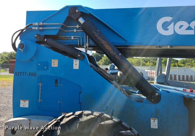 image for item IC9969 2012 Genie GTH1056  telehandler