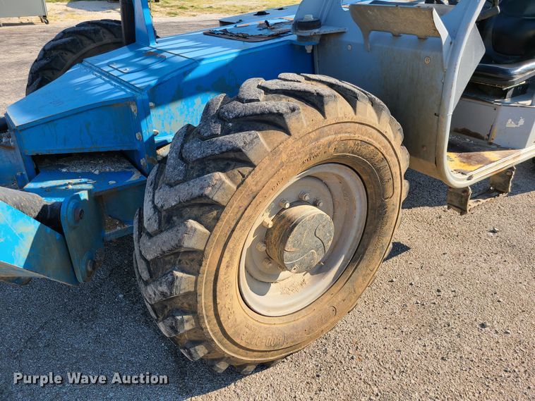 image for item IC9969 2012 Genie GTH1056  telehandler
