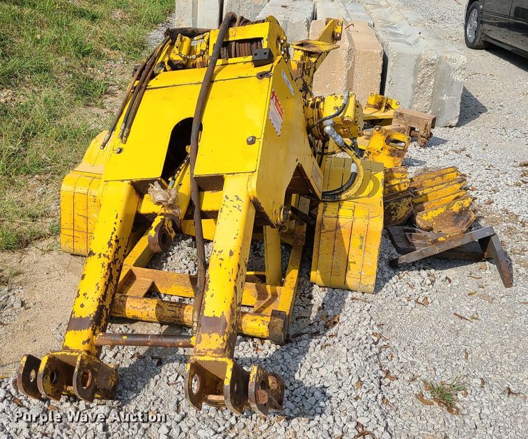 image for item IC9979 Midwestern Manufacturing 1530C pipelayer