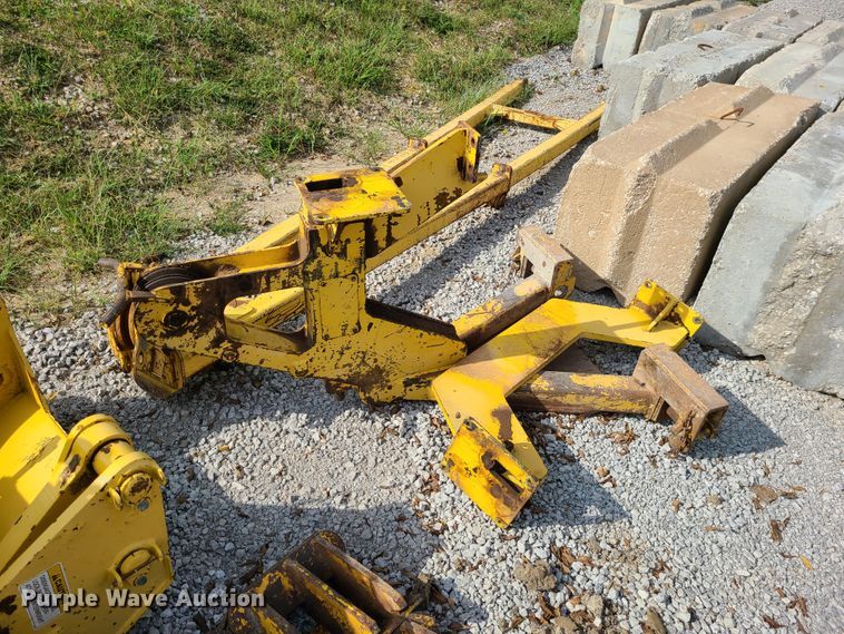 image for item IC9979 Midwestern Manufacturing 1530C pipelayer