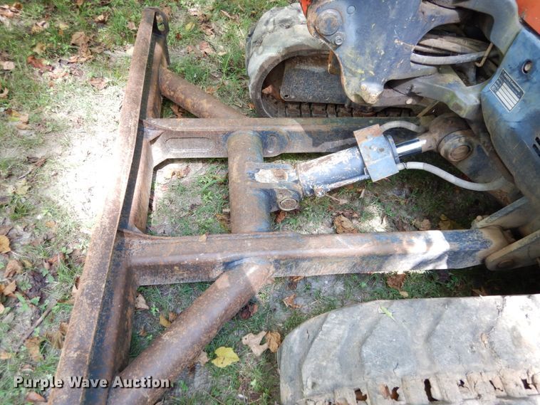 image for item IL9473 2004 Kubota KX161-3  mini excavator