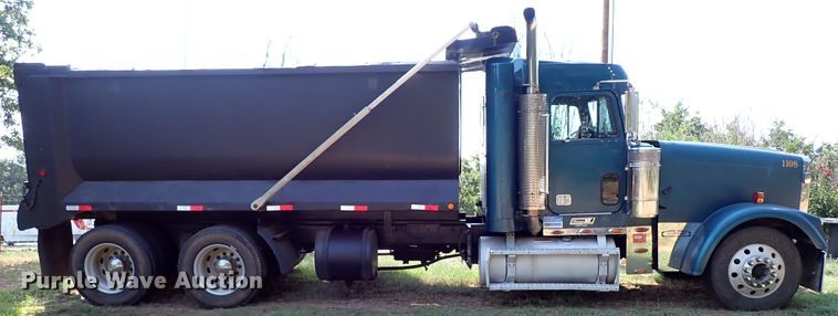 image for item IN9598 2003 Freightliner FLD  dump truck