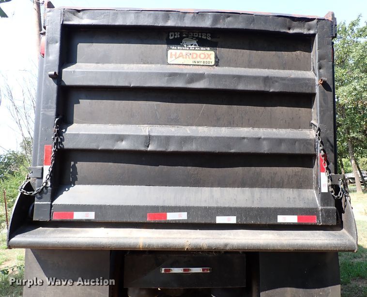 image for item IN9598 2003 Freightliner FLD  dump truck