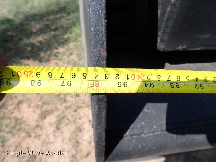 image for item IN9598 2003 Freightliner FLD  dump truck