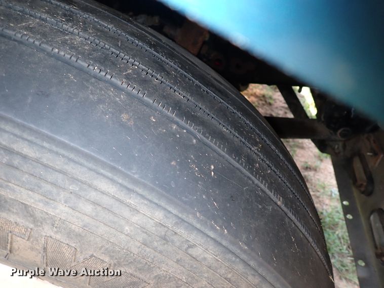 image for item IN9598 2003 Freightliner FLD  dump truck