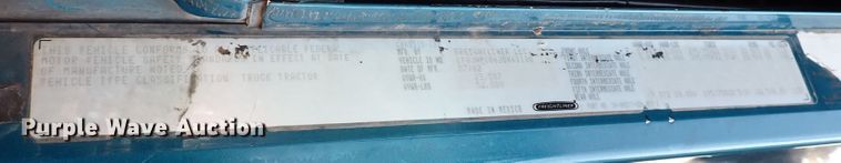 image for item IN9598 2003 Freightliner FLD  dump truck