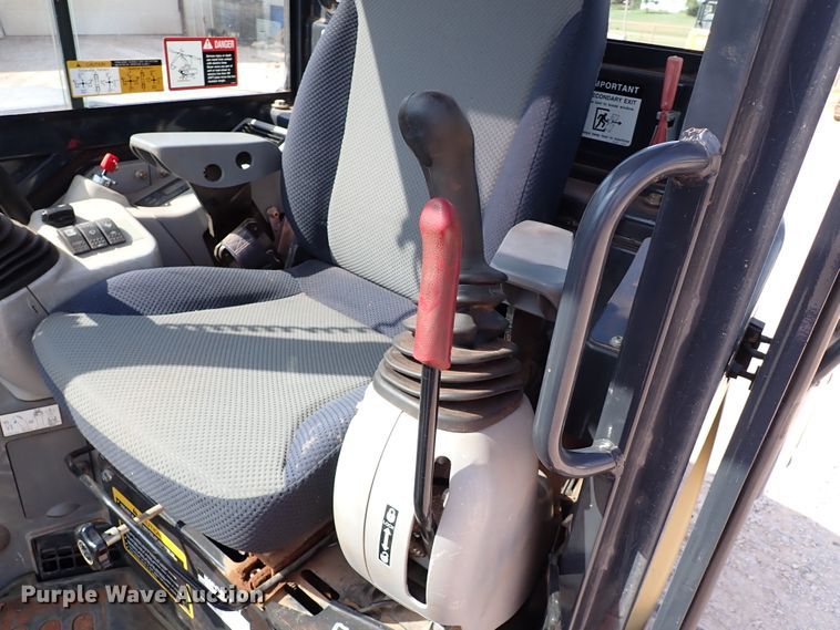 image for item IN9611 2016 John Deere 60G  mini excavator