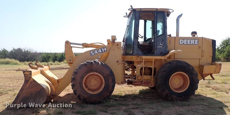 image for item IN9640 1998 John Deere 544H  wheel loader