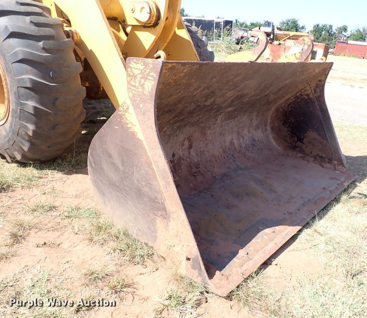 image for item IN9640 1998 John Deere 544H  wheel loader