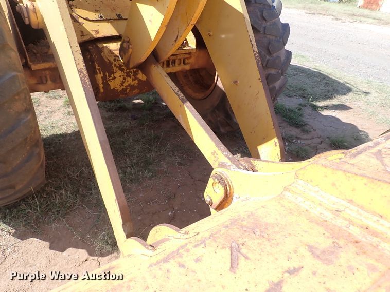 image for item IN9640 1998 John Deere 544H  wheel loader