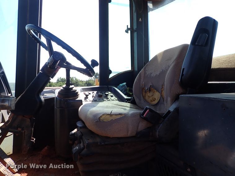 image for item IN9640 1998 John Deere 544H  wheel loader