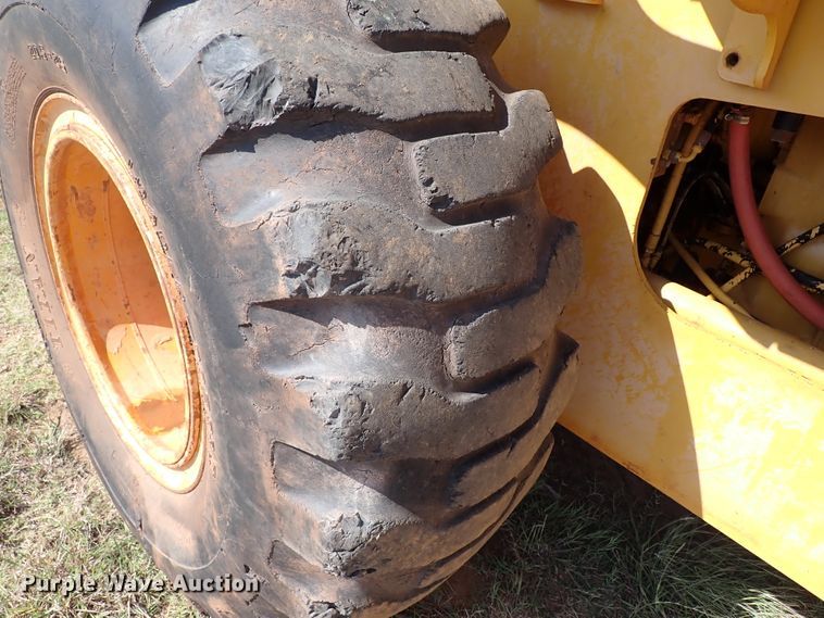 image for item IN9640 1998 John Deere 544H  wheel loader