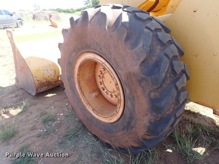 image for item IN9640 1998 John Deere 544H  wheel loader