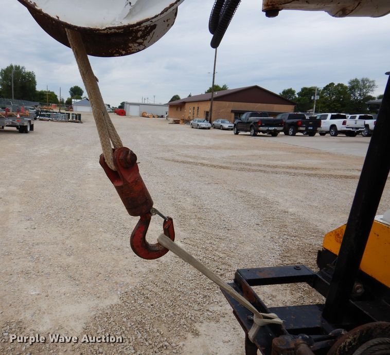 image for item IN9969 1998 Bombardier Muskeg  track carrier with digger derrick