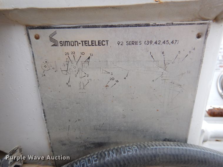 image for item IN9969 1998 Bombardier Muskeg  track carrier with digger derrick