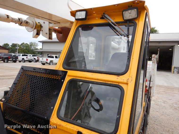 image for item IN9969 1998 Bombardier Muskeg  track carrier with digger derrick
