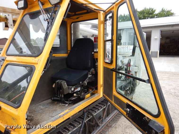 image for item IN9969 1998 Bombardier Muskeg  track carrier with digger derrick