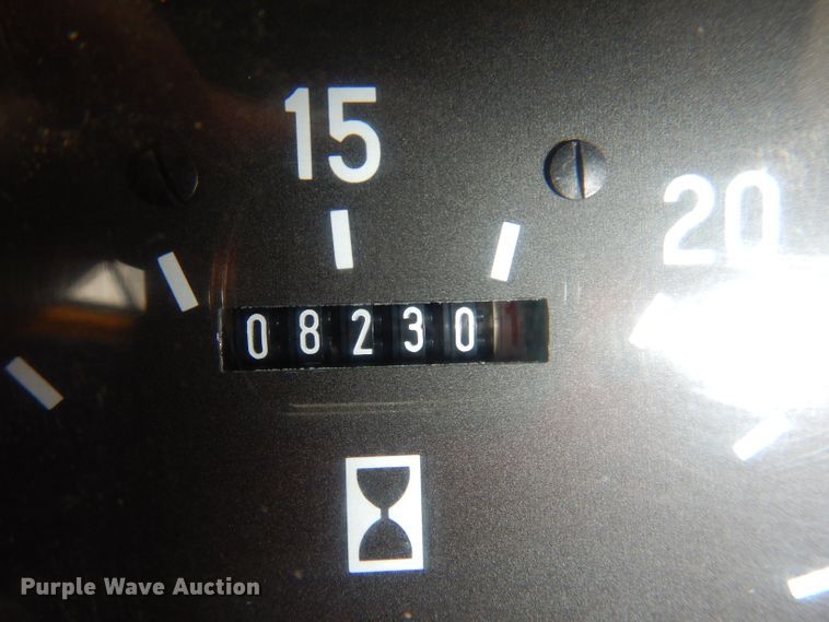 image for item IN9969 1998 Bombardier Muskeg  track carrier with digger derrick