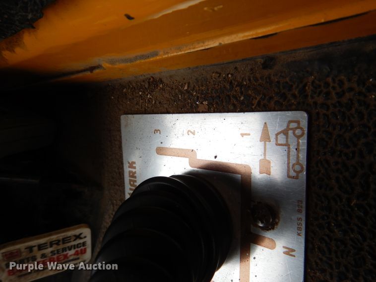 image for item IN9969 1998 Bombardier Muskeg  track carrier with digger derrick