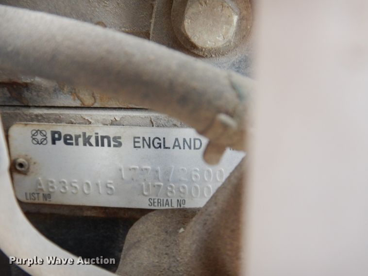 image for item IN9969 1998 Bombardier Muskeg  track carrier with digger derrick