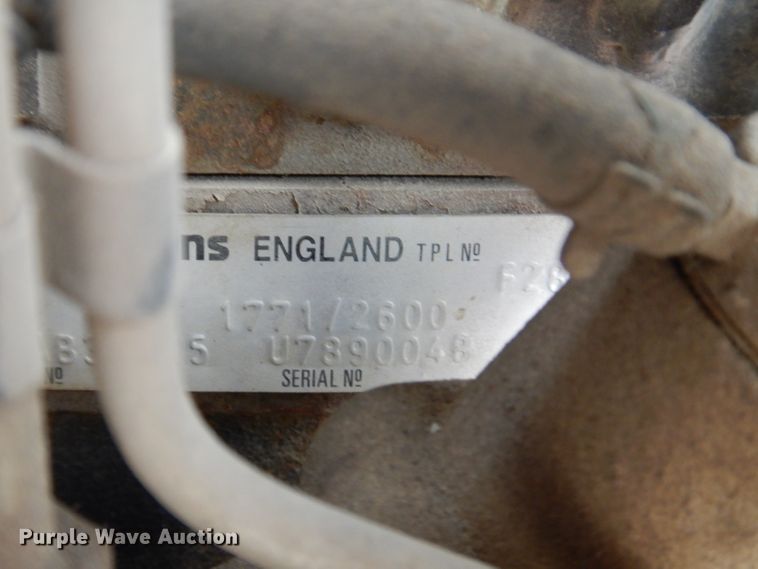 image for item IN9969 1998 Bombardier Muskeg  track carrier with digger derrick