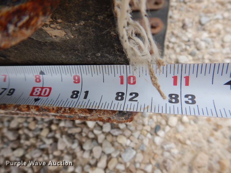 image for item IN9969 1998 Bombardier Muskeg  track carrier with digger derrick