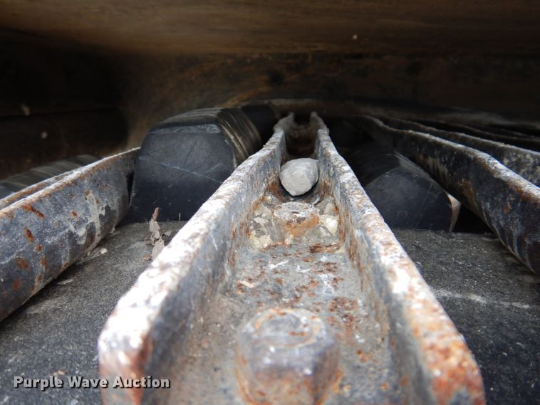 image for item IN9969 1998 Bombardier Muskeg  track carrier with digger derrick