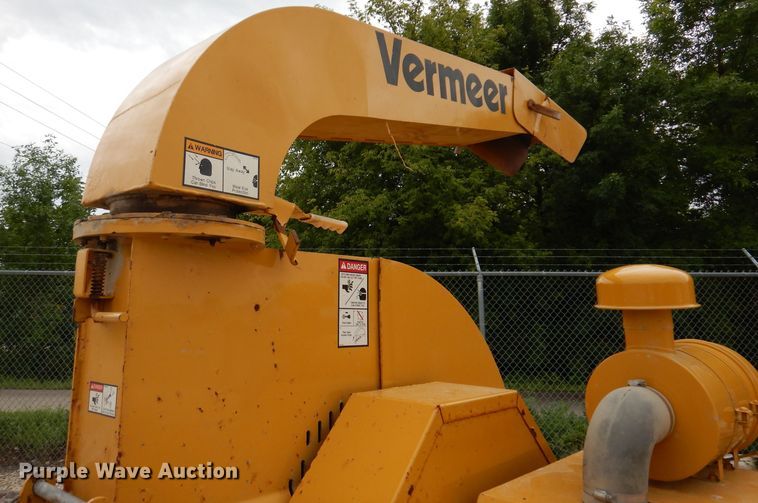 image for item IN9970 Vermeer 1250BC  wood chipper