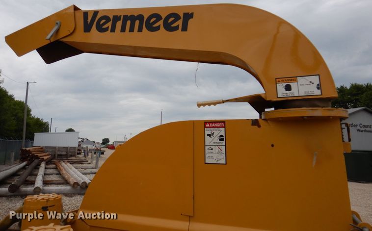image for item IN9970 Vermeer 1250BC  wood chipper