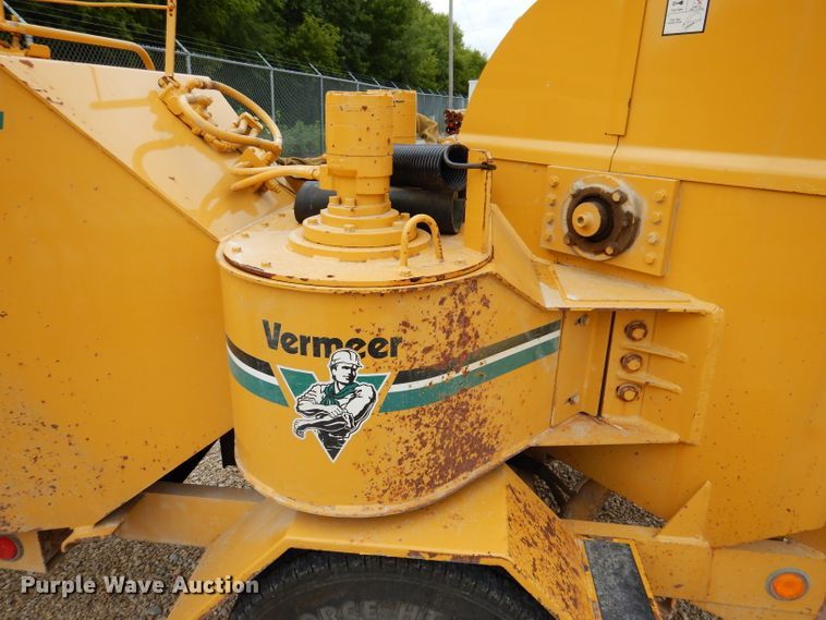 image for item IN9970 Vermeer 1250BC  wood chipper